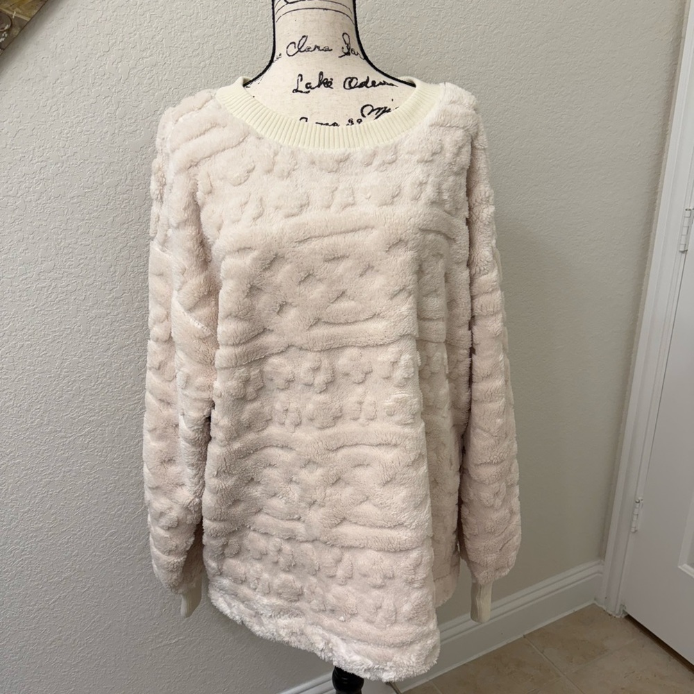 NWT--Free People Cable knit Sweatshirt Sweater with pockets sz L - Picture 3 of 8